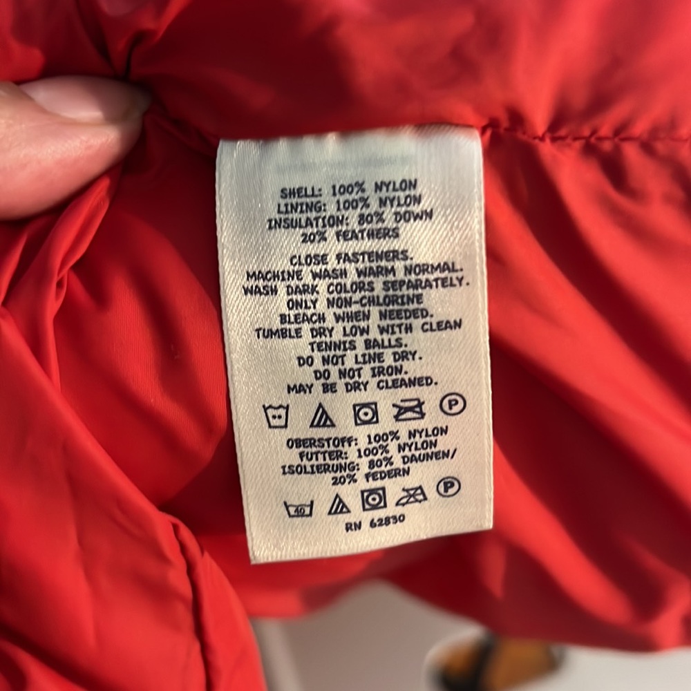 Lands End Kids Puffer Vest Size Medium - Picture 9 of 10